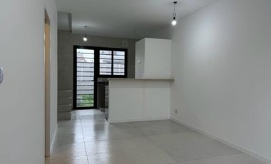 DUPLEX A ESTRENAR PALOMAR -  3 AMB. COCHERA, PATIO