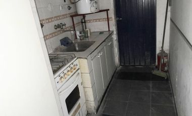 Venta Galpon Bv Oroño y Amenabar