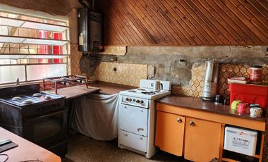 VENTA DE LOTE EN LANUS ESTE CON CASA Y DEPTO