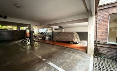 VENTA COCHERA CUBIERTA SAN ISIDRO