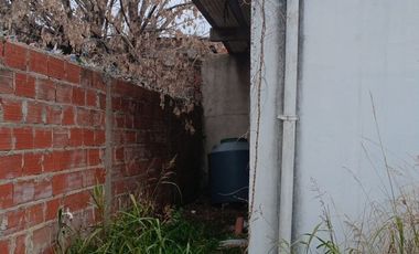 VENTA CASA 2 AMB. FLORENCIO VARELA EN LOTE PROPIO