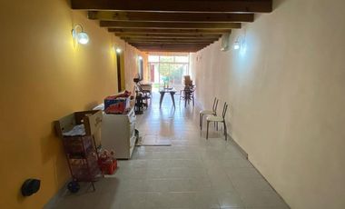 Excelente Casa en LUIS GUILLON. GRAN OPORTUNIDAD