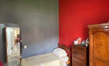 Excelente Casa en LUIS GUILLON. GRAN OPORTUNIDAD