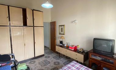 Excelente Casa en LUIS GUILLON. GRAN OPORTUNIDAD