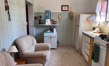 CASA EN VENTA EN LINCOLN CON PILETA