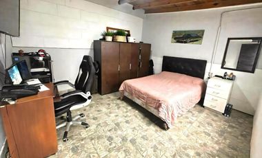 Venta PH sin expensas en Mataderos