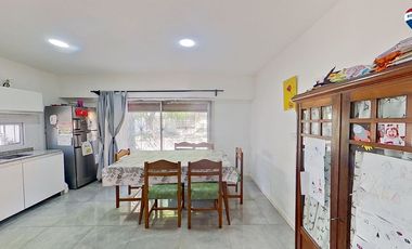 VENTA CASA 4 AMB CON COCHERA EN SARANDÍ