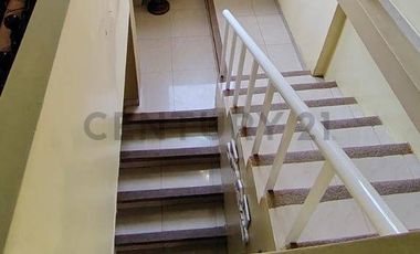 Amplia Casa en venta en Chone con locales y villa extra para alquiler