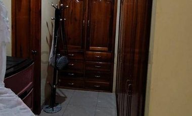 Amplia Casa en venta en Chone con locales y villa extra para alquiler