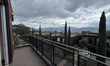 Casa en Arriendo Ubicado en Envigado Codigo 802