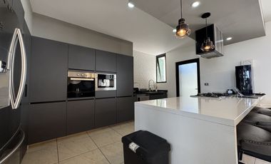 PENTHOUSE EN VENTA EN ZIBATÁ, CON ROOF GARDEN