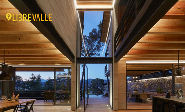 VENTA CASA EN AVANDARO / VALLE DE BRAVO CASA LAGO & PIEDRA