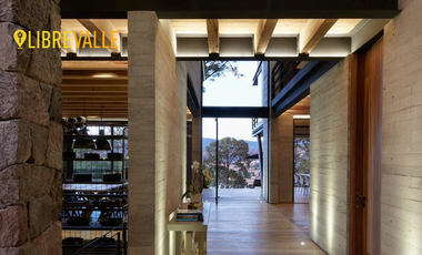 VENTA CASA EN AVANDARO / VALLE DE BRAVO CASA LAGO & PIEDRA