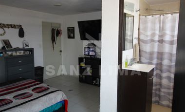 Los Olivos 3ra sección: Casa de tres niveles con espacios muy bien aprovechados.