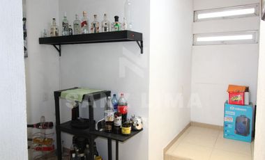 Los Olivos 3ra sección: Casa de tres niveles con espacios muy bien aprovechados.
