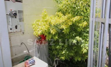 Los Olivos 3ra sección: Casa de tres niveles con espacios muy bien aprovechados.