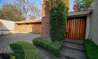 Casa de Lujo Lomas del Valle Alberca Jardin Colinas