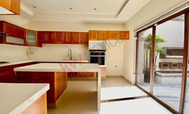 VENTA CASA EN CONDOMINIO CONJUNTO DE SOLO 2 CASAS EN COL. DEL CARMEN COYOACAN
