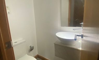 ARRIENDO CASA 4HAB 4BA VALDIVIA