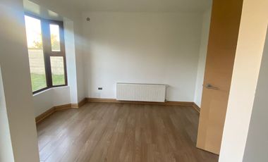 ARRIENDO CASA 4HAB 4BA VALDIVIA