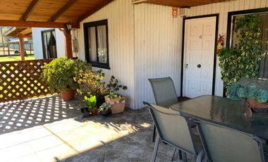 HERMOSA CASA DE 150MTS2 A 100 MTS DEL RÍO TOLTÉN