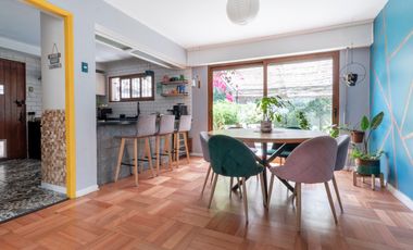 HERMOSA CASA EN CONDOMINIO CERRADO, PLENO PROVIDENCIA
