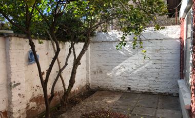 CASA EN PASAJE,  BARRIO TRANQUILO EN LAS CONDES