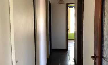 CASA EN PASAJE,  BARRIO TRANQUILO EN LAS CONDES