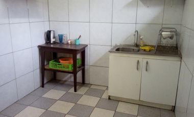 ANTIGUA CASA CON LOCALES COMERCIAL Y UN DEPTO AV BRASIL
