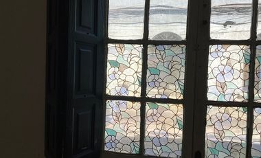 ANTIGUA CASA CON LOCALES COMERCIAL Y UN DEPTO AV BRASIL