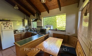 Oportunidad única! Hermosa casa en exclusivo sector de Torobayo