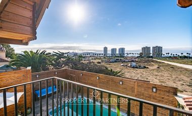 Excelente casa de tres niveles en sector residencial de Peñuelas