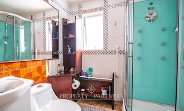 Excelente casa de tres niveles en sector residencial de Peñuelas