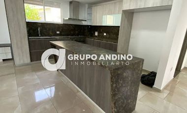 ARRIENDO de CASA COMERCIAL en BUCARAMANGA