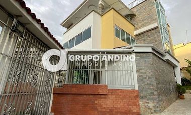 ARRIENDO de CASA COMERCIAL en BUCARAMANGA