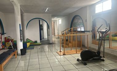 CASA EN VENTA PARA DIVERSOS USOS SOBRE LA CARRETERA FEDERAL PUEBLA -TEHUACAN!