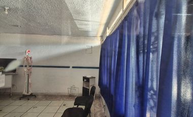 CASA EN VENTA PARA DIVERSOS USOS SOBRE LA CARRETERA FEDERAL PUEBLA -TEHUACAN!