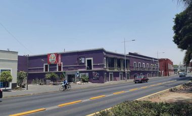 PLAZA COMERCIAL EN VENTA EN EL CENTRO DE PUEBLA! SOBRE BLVD 5 DE MAYO!!