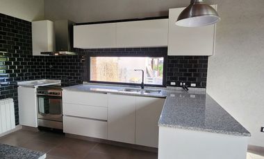 Casa en Alquiler en San Isidro Labrador, Villanueva, Tigre, G.B.A. Zona Norte, Argentina