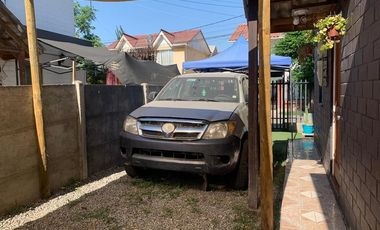 En venta casa 2D+ 1B + Estacionamiento
