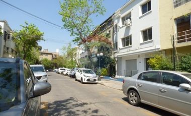 VENTA EDIFICIO OPORTUNIDAD ÚNICA EN PROVIDENCIA