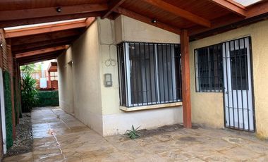 Linda casa 3D+ 3B + Tinaja + Estacionamiento.
