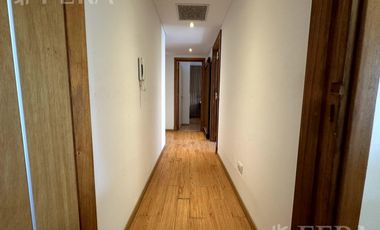 Venta departamento 4 ambientes con balcón y cochera en Quilmes