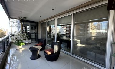 Venta departamento 4 ambientes con balcón y cochera en Quilmes