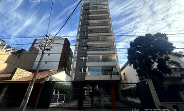 Venta departamento 4 ambientes con balcón y cochera en Quilmes