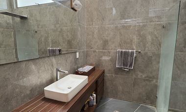 Casa en Venta en Senderos de Monteverde, espectacular !