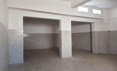 AMPLIO LOCAL EN BARRIO ALTAMIRA! GRAN OPORTUNIDAD.-