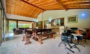 Vende Casa Campestre Parcelacion Alto Palmas El Retiro