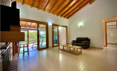 Vende Casa Campestre Parcelacion Alto Palmas El Retiro