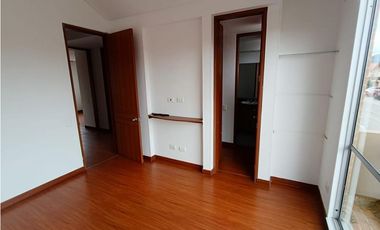 Arrriendo Casa de dos niveles en el sector de Huertas de Cajica.